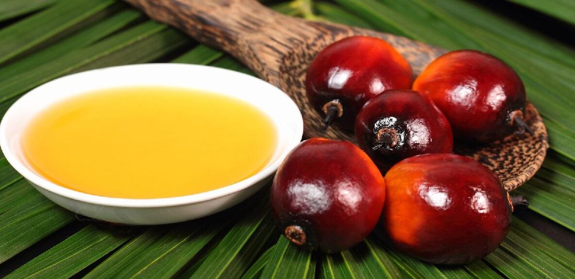 Palm oil renews epidermis