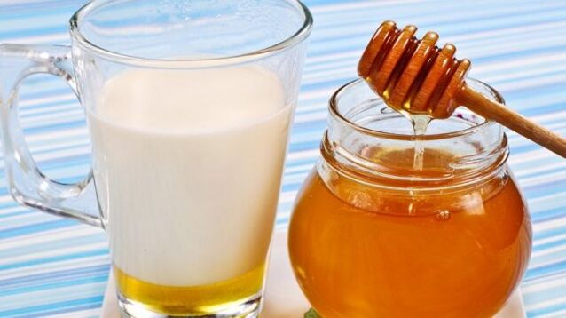 Kefir honey rejuvenates hand skin